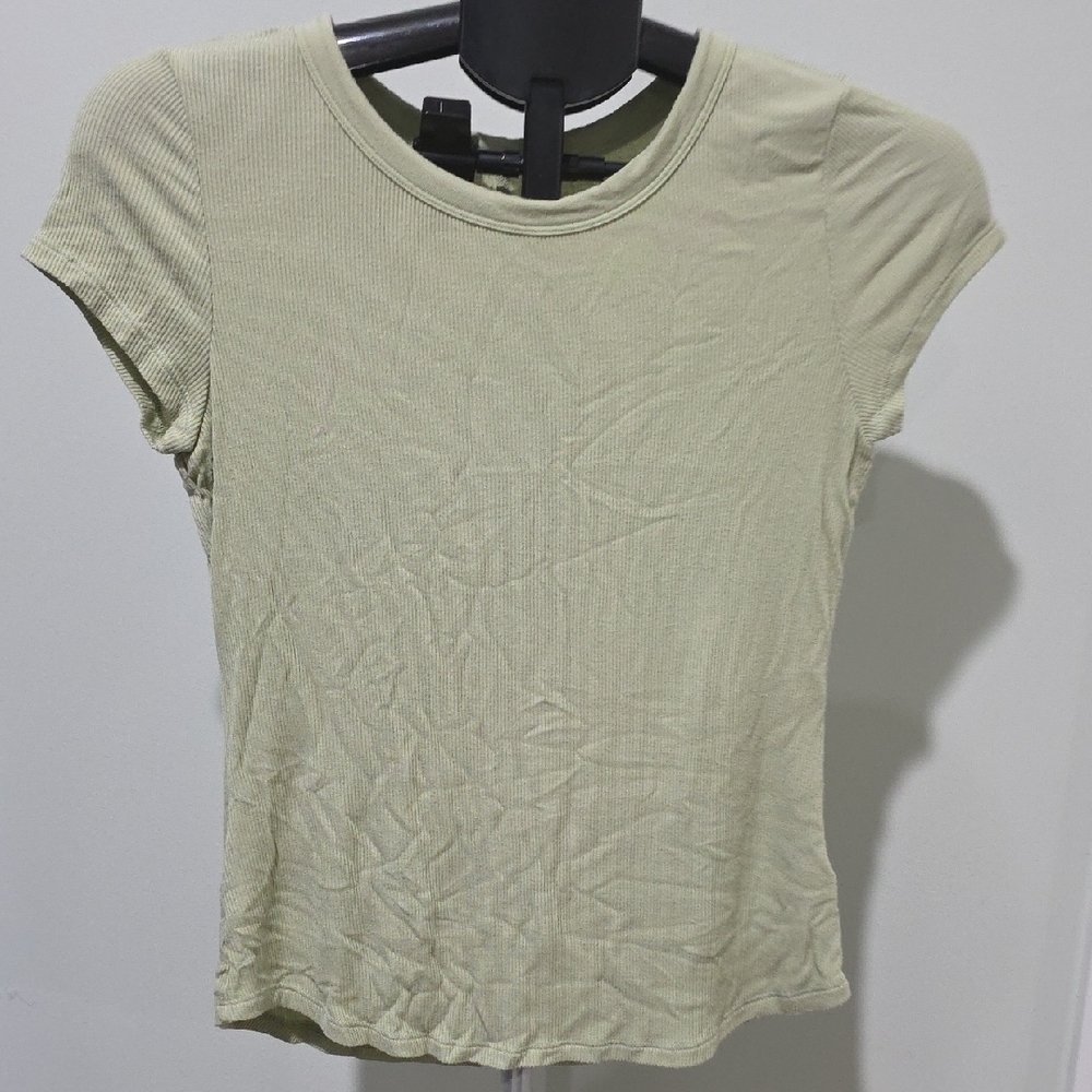 American Eagle Outfitters Light Olive Short Sleeve Tee